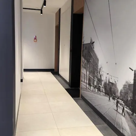 Elite 5 Jezyce- Baranczaka 5 아파트 *