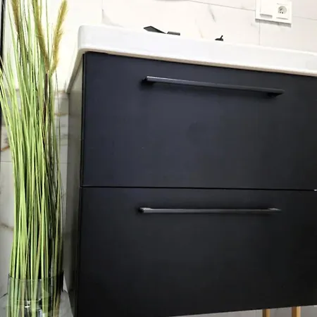 Elite 5 Jezyce- Baranczaka 5 아파트