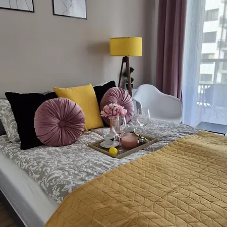 Elite 5 Jezyce- Baranczaka 5 아파트 *