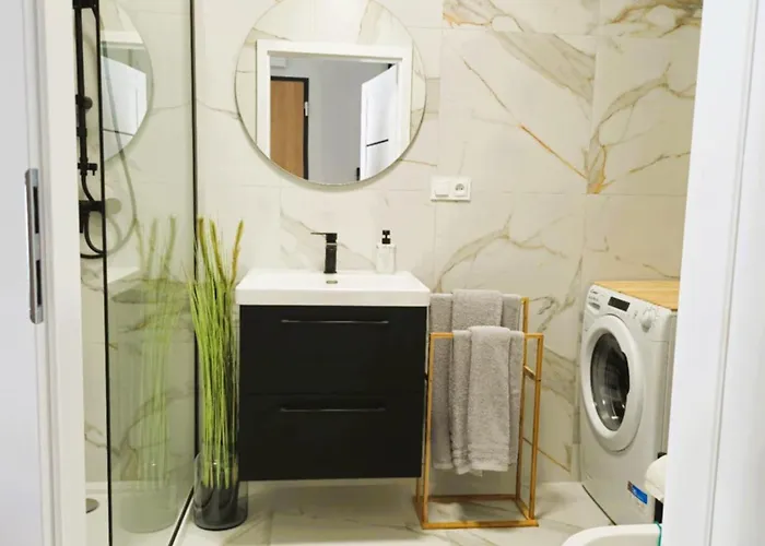 Apartment Elite 5 Jezyce- Baranczaka 5 *